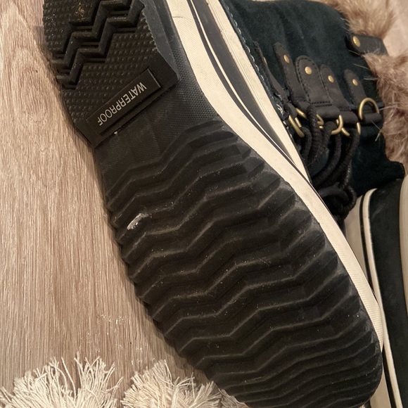 Sorel Black Joan of Arctic Snow Boots - Picture 5 of 7